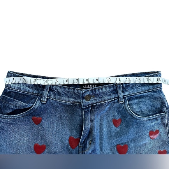Sassafras Heart-Print Denim Shorts – Women’s L - Picture 4 of 8